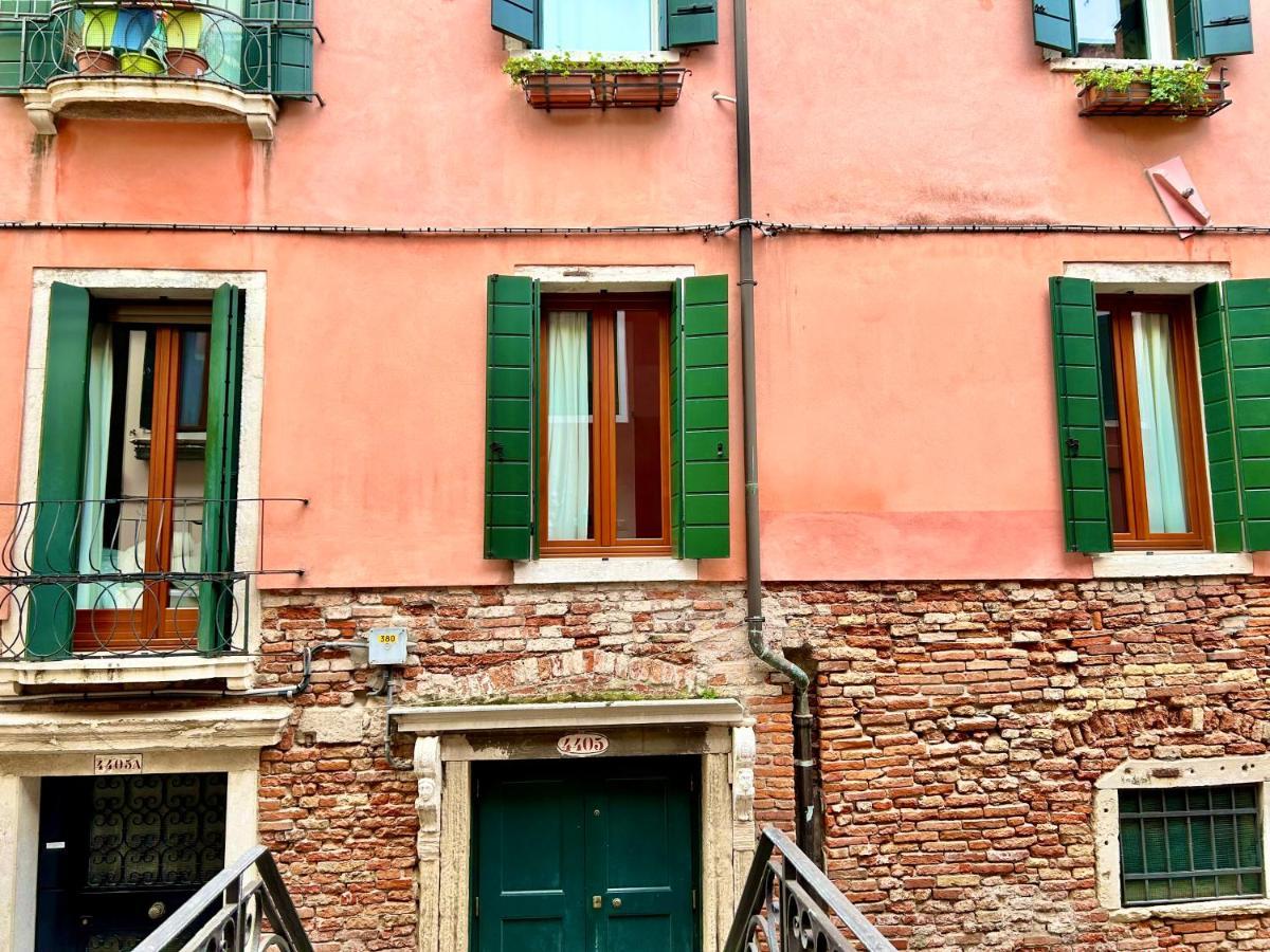 Central Flat Romantic Domus Remedio Velence Kültér fotó