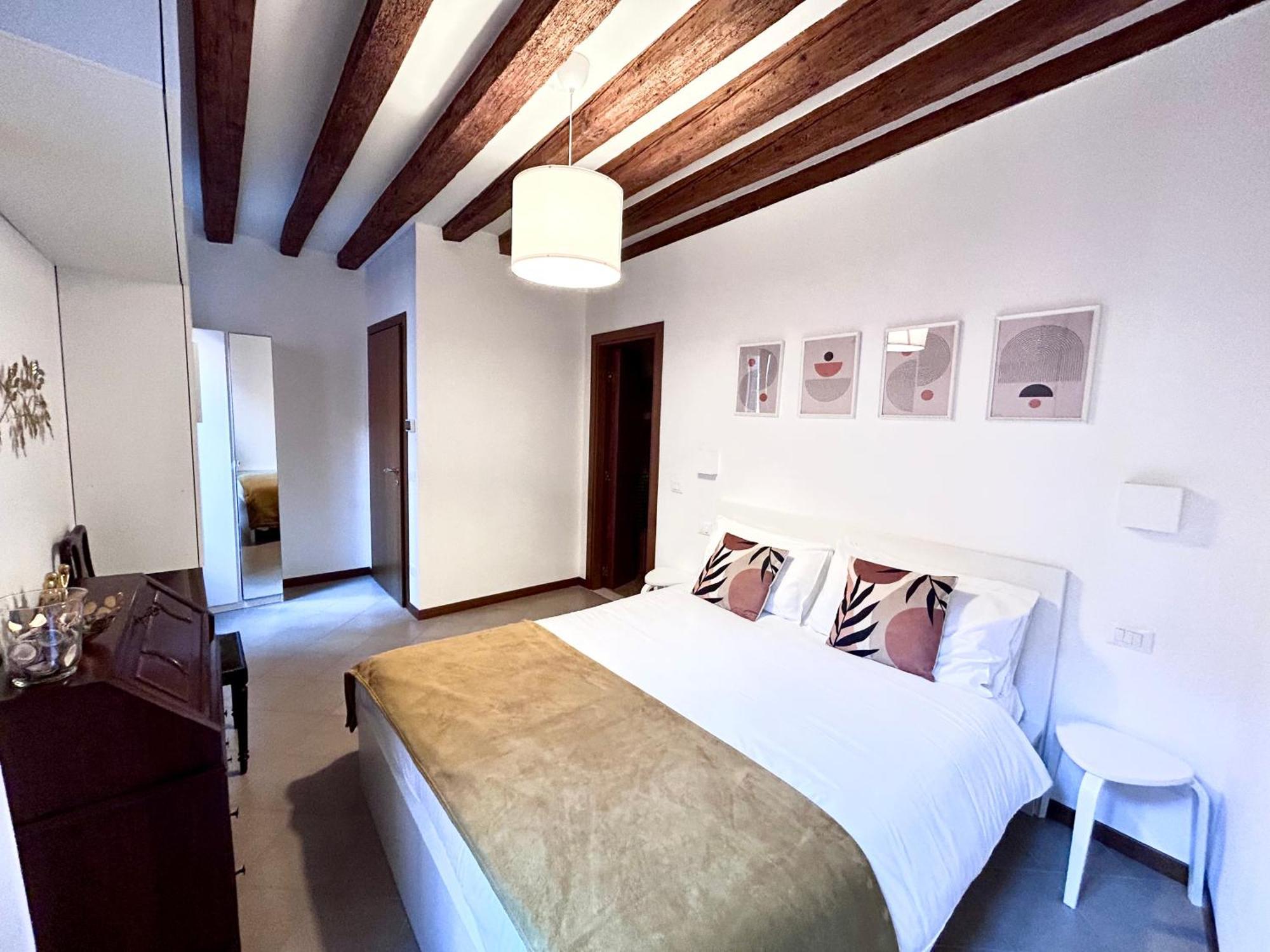 Central Flat Romantic Domus Remedio Velence Kültér fotó